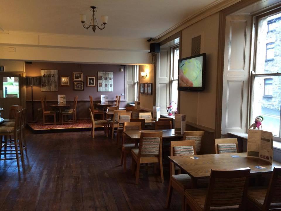 Markets Tavern Hotel เบรคอน ภายนอก รูปภาพ