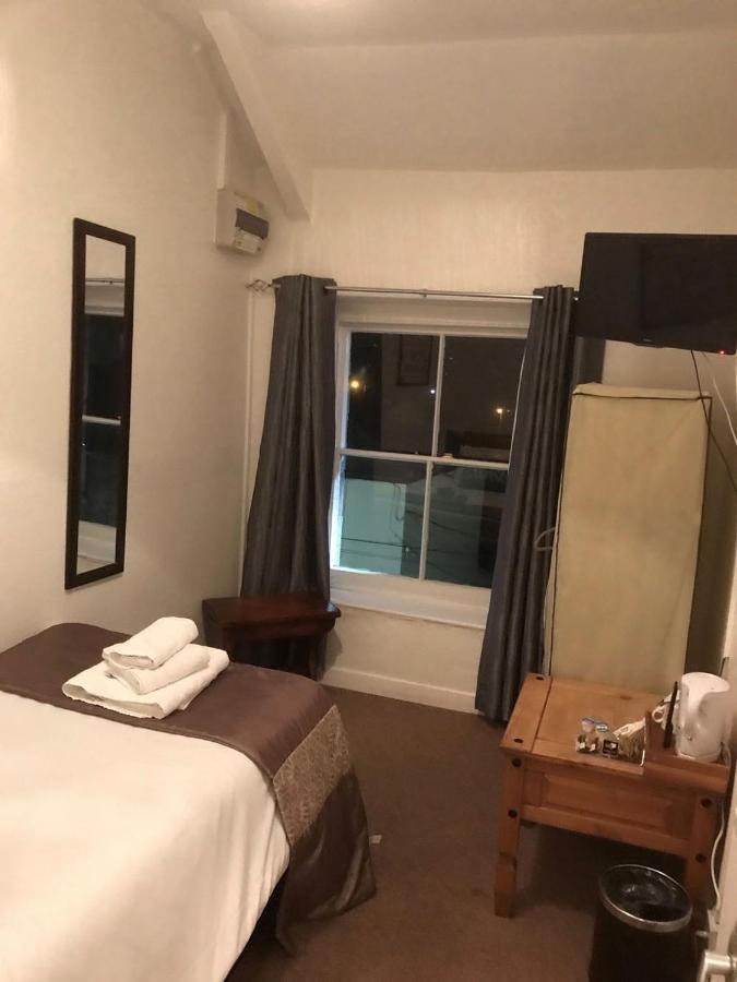 Markets Tavern Hotel เบรคอน ภายนอก รูปภาพ